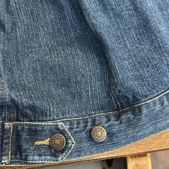 Jean jacket - Picture 8 of 8